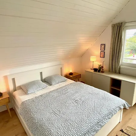 Ablakalúdra Aszófői *