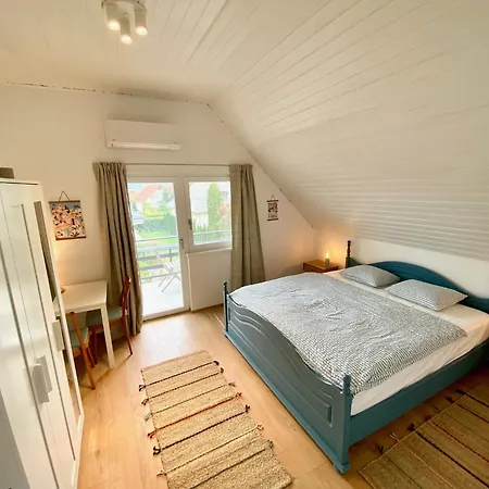 Ablakalúdra Aszófői Aszofo