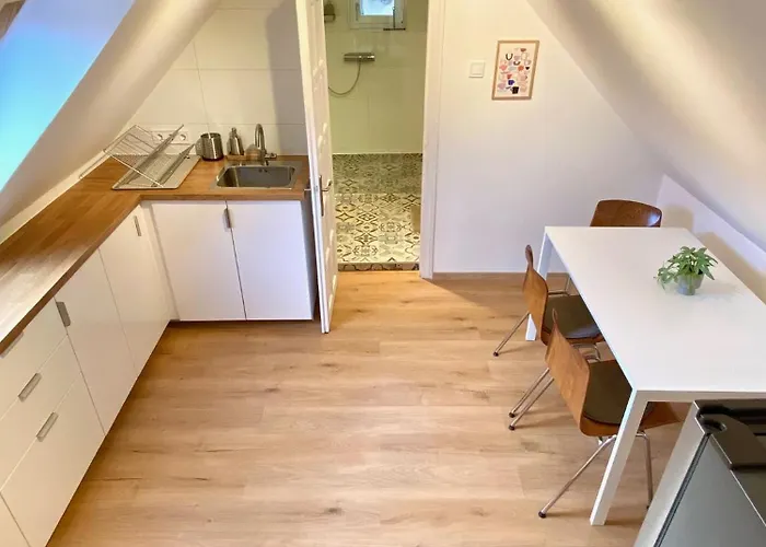 Ablakalúdra Aszófői Apartman *